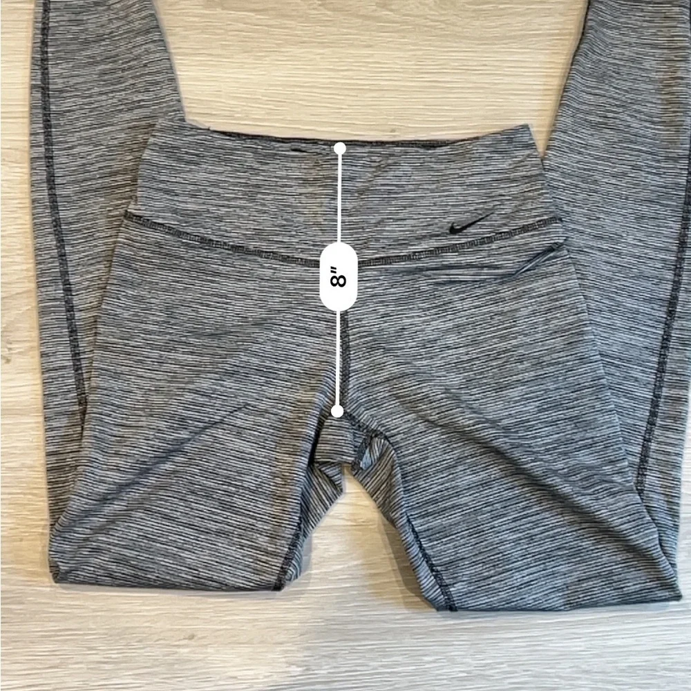 Nike Women's Grey and Black Dri-Fit One Legend Pant Leggings - XS